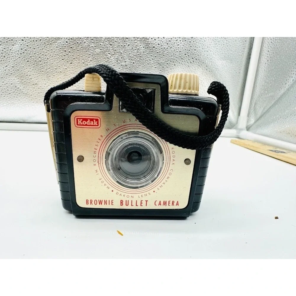 VTG 1959 Brownie Bullet Kodak Camera No 26 Black Original Box Instructions USA